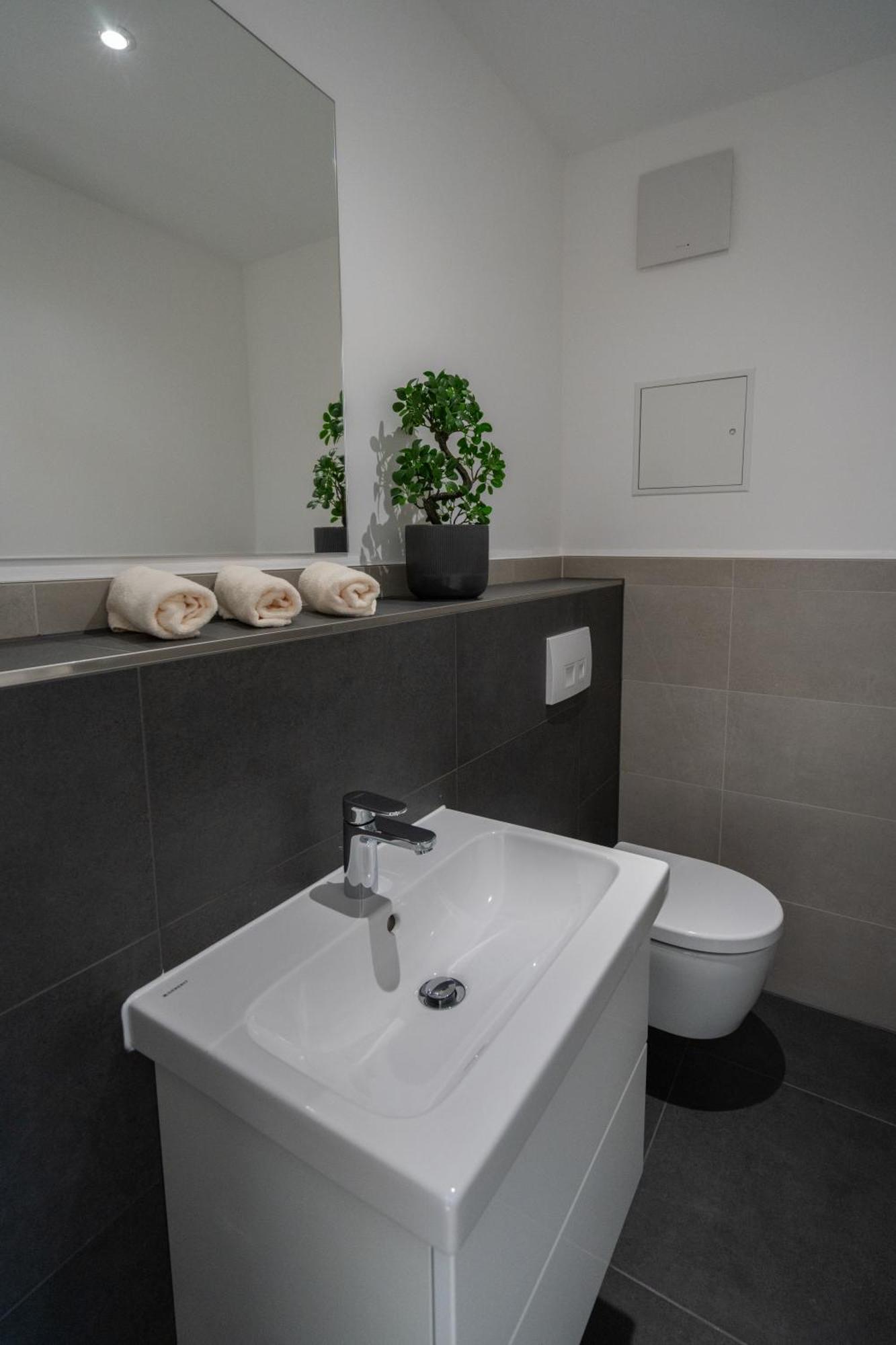 Supreme City Dream Mit Terrasse Und Parkplatz - 110M² Dresden Bagian luar foto
