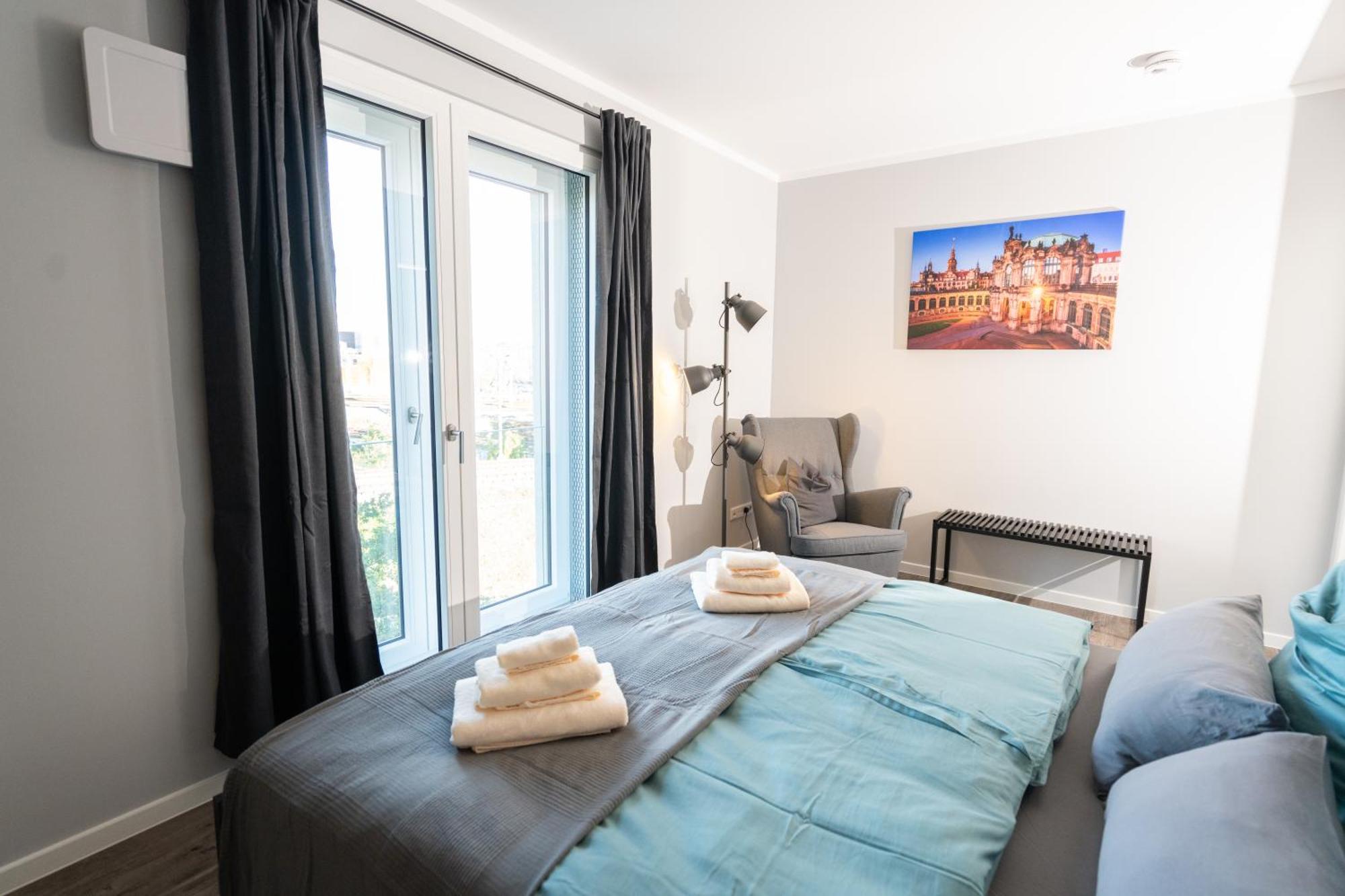 Supreme City Dream Mit Terrasse Und Parkplatz - 110M² Dresden Bagian luar foto